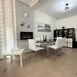 Apartmán 800 Steps From Magic - το κεντρο στα ποδια σου *
